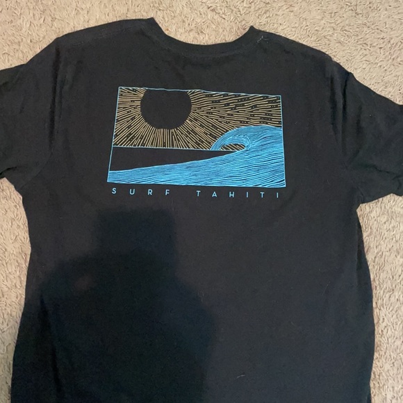 Old navy men’s size small t shirt - Picture 3 of 3